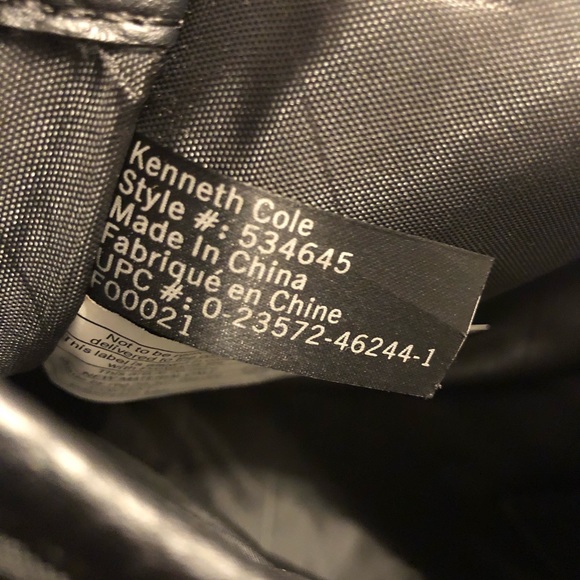 Kenneth Cole Reaction Men’s Leather 15.6” Black Laptop Flapover Messenger Bag - Picture 5 of 8